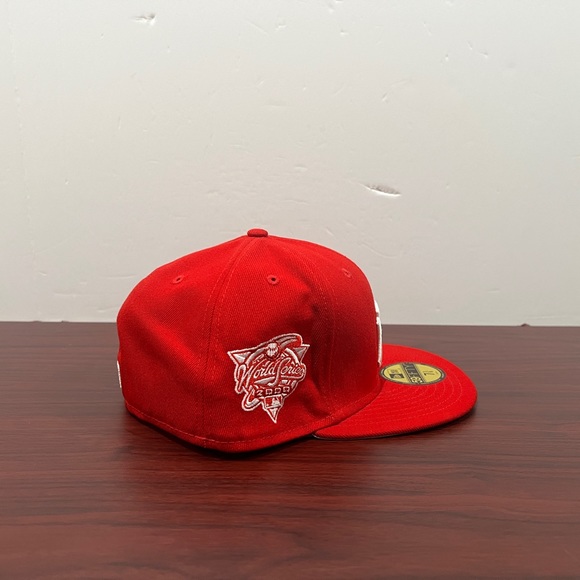 New Era, 59Fifty Fitted Hat, New York Yankees, Red & White - Picture 2 of 10
